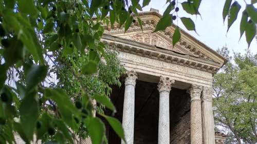 Visita guidata al Tempietto sul Clitunno 