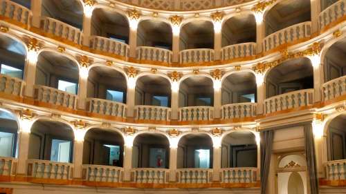 Teatro Lauro Rossi