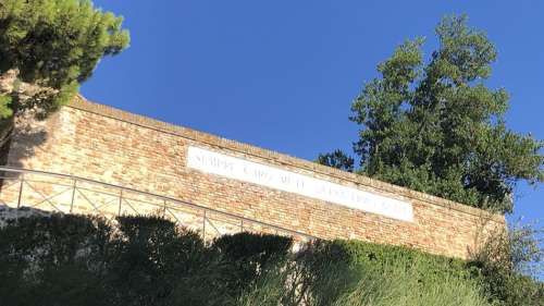 Recanati Tour. Visita guidata al natio borgo incontrando Giacomo Leopardi