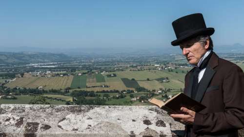 Recanati Tour. Visita guidata al natio borgo incontrando Giacomo Leopardi